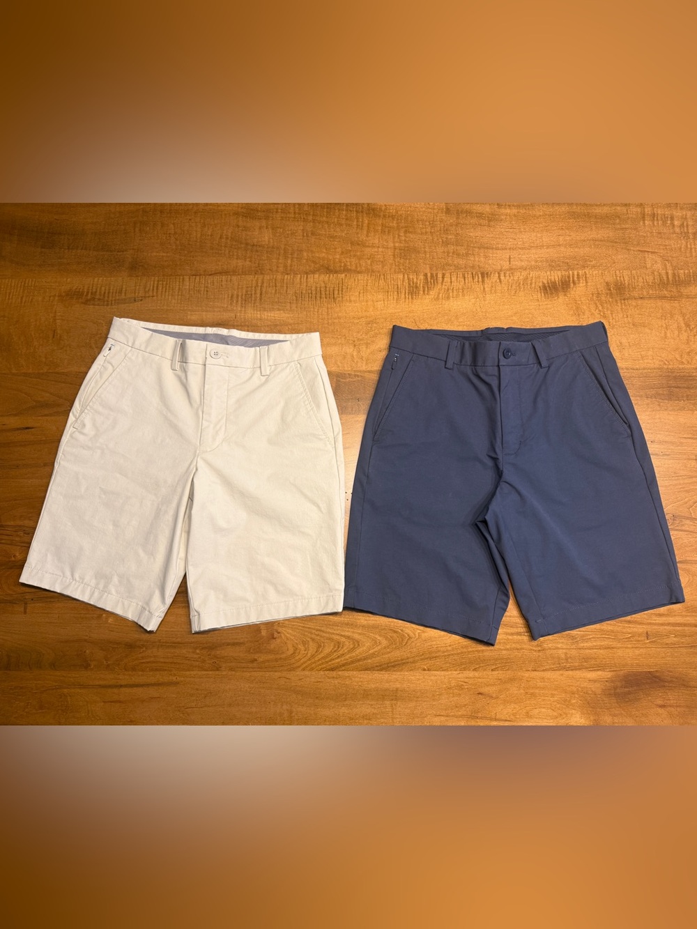 Vineyard Vines Men’s Performance Shorts in Stone and Navy Size 28 EUC